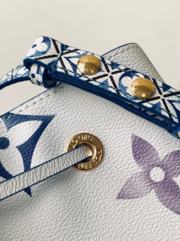 ルイヴィトンバッグ角部分ディテール